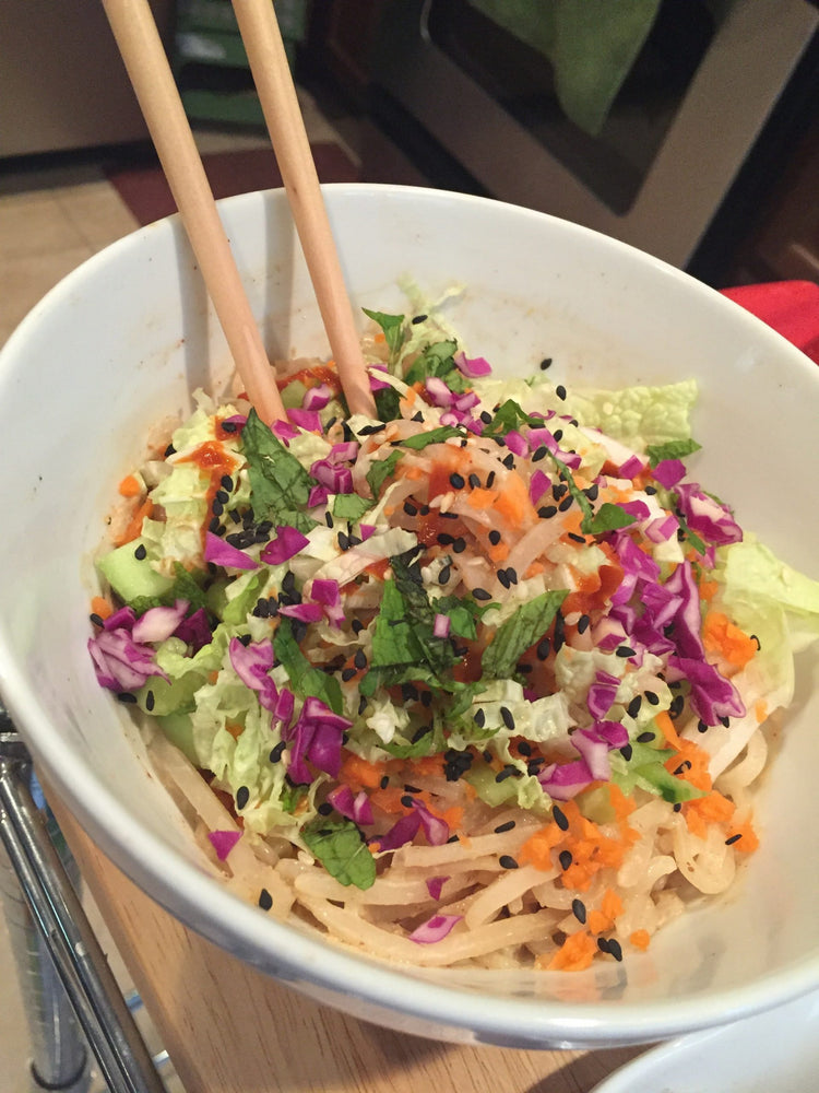 Vietnamese-Inspired Koodle (Kohlrabi Noodle) Salad with Spicy Peanut Dressing